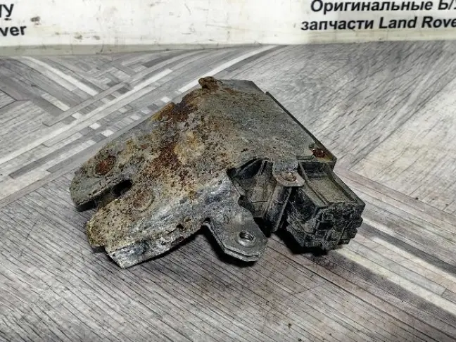 Замок багажника Range Rover Sport L320 2005-2009
