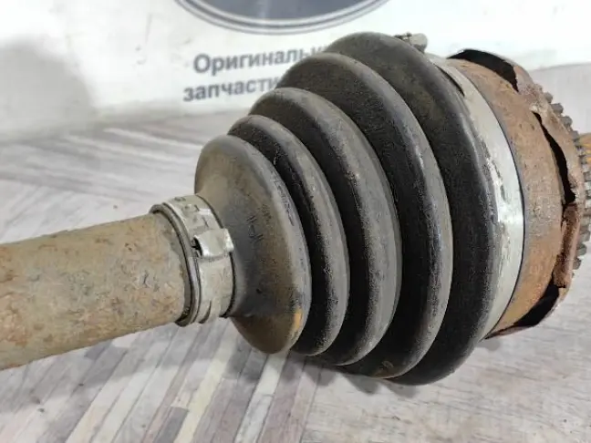 Привод задний левый Land Rover DISCOVERY 3 L319