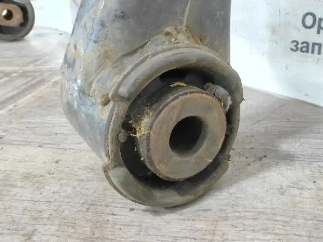 Рычаг передний нижний правый DISCOVERY 3/4 L319