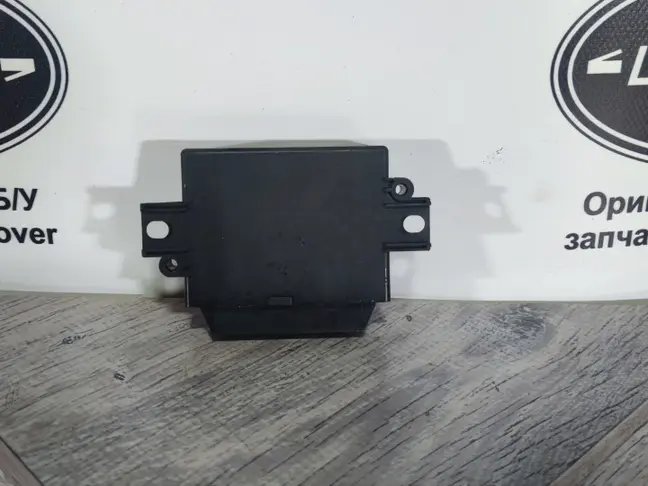 Блок управления парктроником  DISCOVERY 3 L319