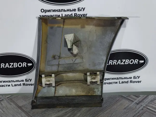 Молдинг переднего левого крыла Range Rover L322