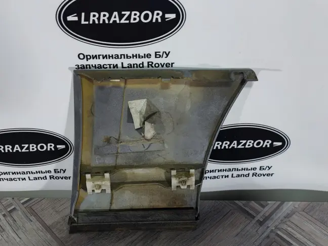 Молдинг переднего левого крыла Range Rover L322