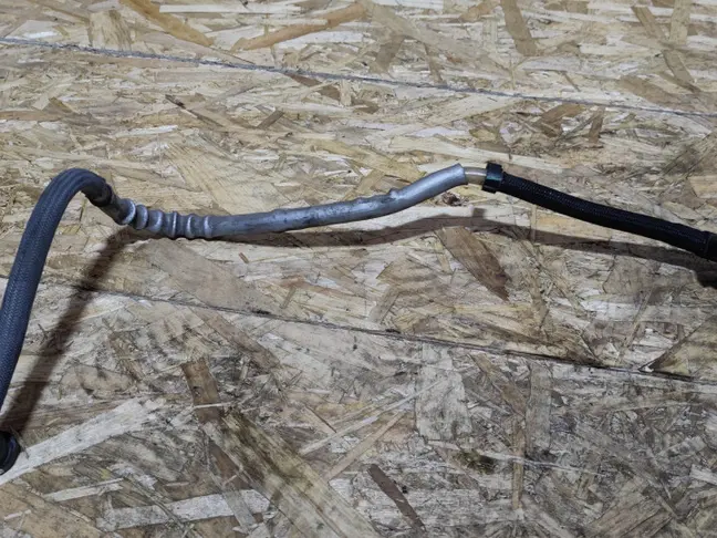 Трубка топливная Land Rover Freelander 2 2.2