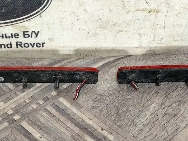 Катафот в бампер пара DISCOVERY 3 L319 05-09