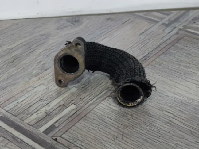 Трубка клапана ЕГР правая DISCOVERY 3 L319 2.7