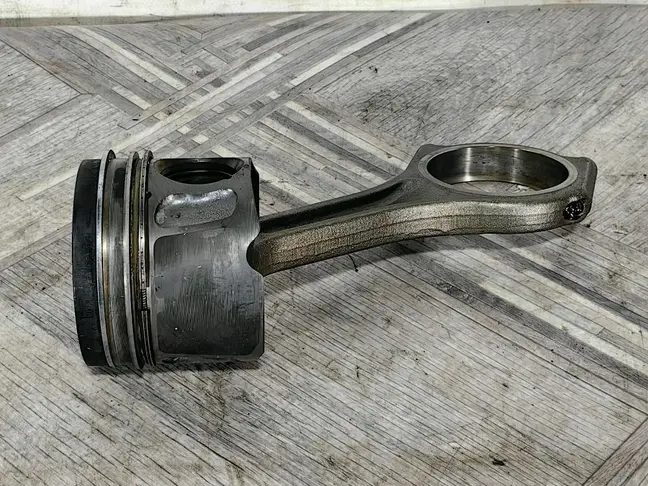 Поршень в сборе Land Rover DISCOVERY 4 3.0 L319