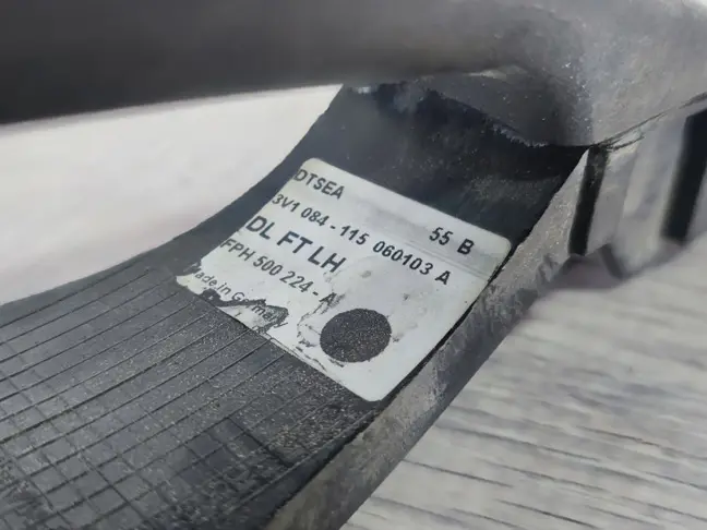 Ручка двери передней левой DISCOVERY 3 L319 05-09