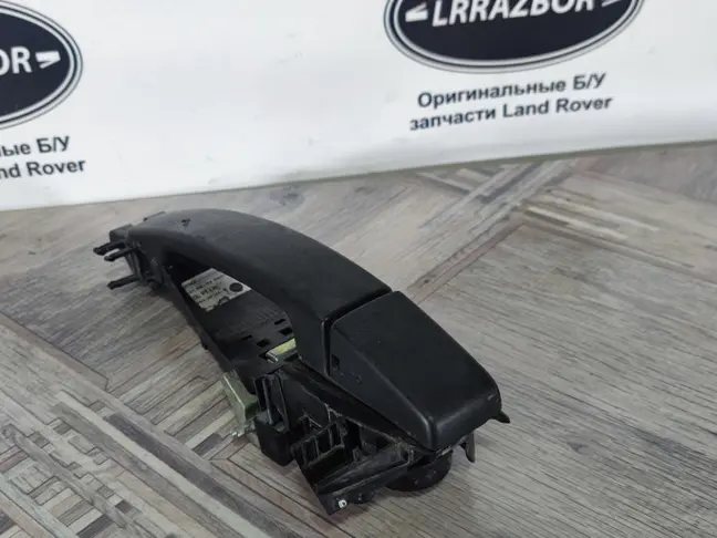 Ручка двери передней левой DISCOVERY 3 L319 05-09