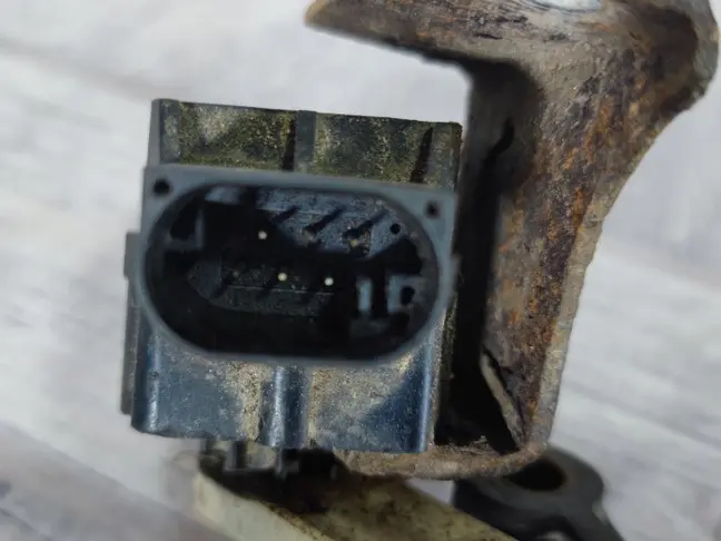 Датчик положения кузова лев Range Rover L322 05-09