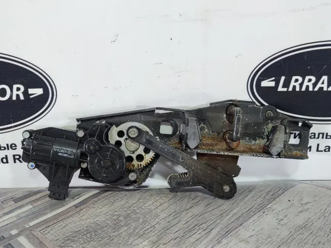 Доводчик крышки багажника Land Rover Sport L320