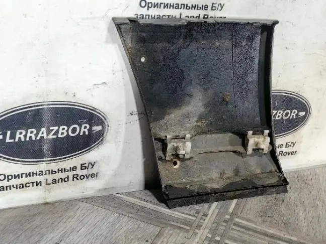 Молдинг переднего правого крыла Range Rover L322