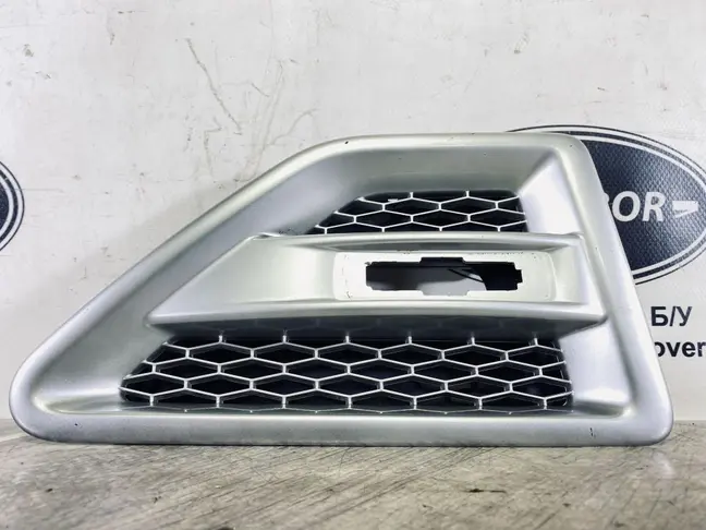 Решетка жабра правая Land Rover Freelander 2 2.2