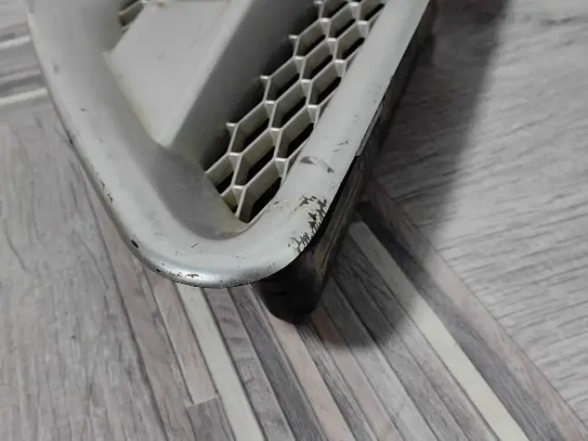 Решетка жабра правая Land Rover Freelander 2 2.2