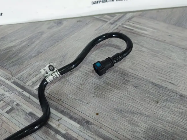 Трубка паров топлива Range Rover 5.0 510