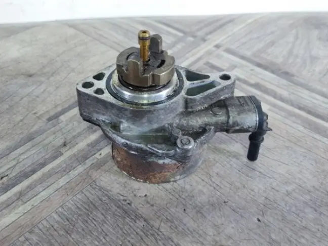 Насос вакуумный Land Rover Range Rover 5.0 510