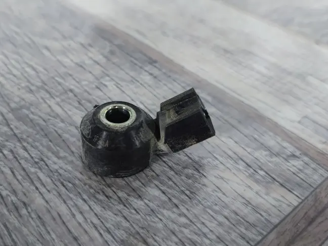 Датчик детонации Land Rover Range Rover 5.0 510