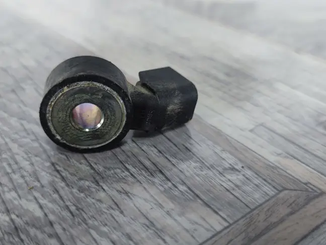 Датчик детонации Land Rover Range Rover 5.0 510