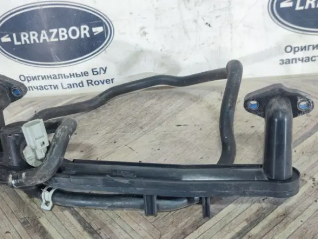 Тройник системы охлаждения Range Rover 5.0 510