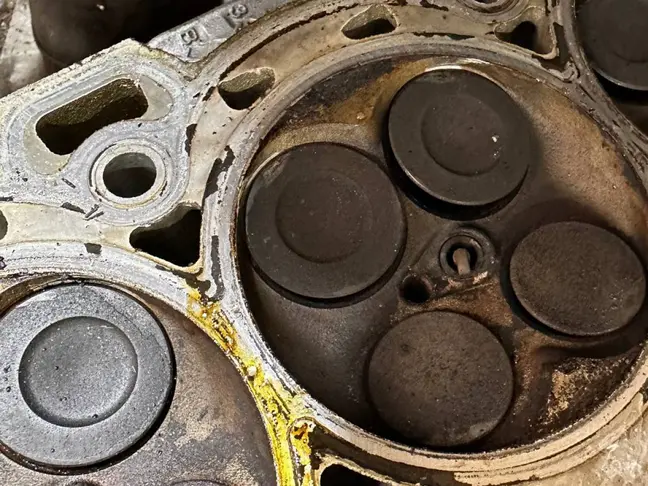 ГБЦ левая Range Rover 5.0 510 Supercharged