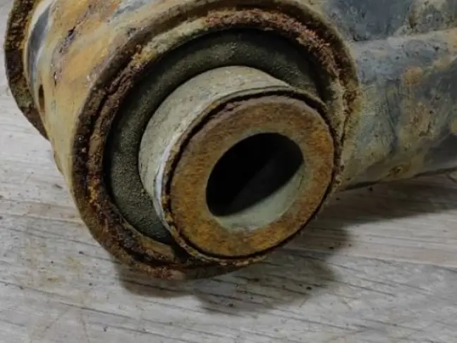 Рычаг задний нижний правый Range Rover Sport L320