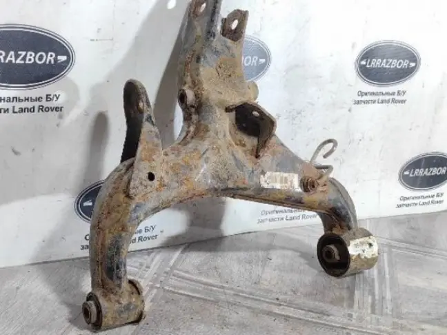 Рычаг задний нижний левый Range Rover Sport L320