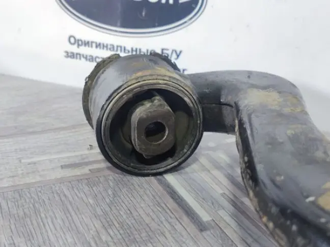 Рычаг передний нижний правый Land Rover Sport L320