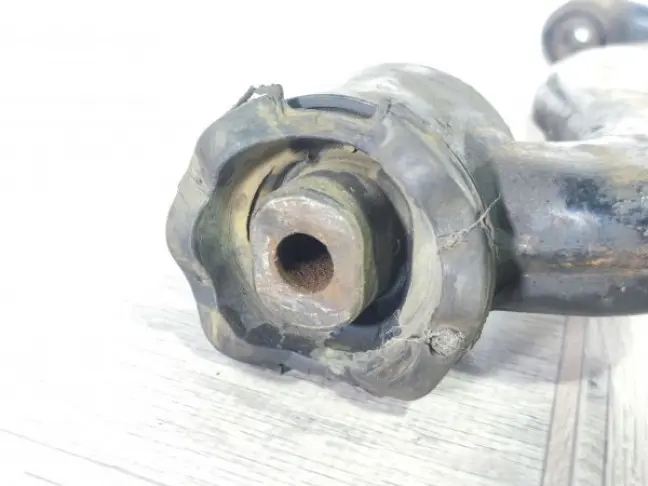 Рычаг передний нижний левый Range Rover Sport L320