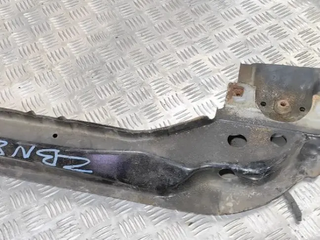 Балка передняя поперечная DISCOVERY 3 L319 05-14