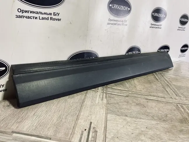 Молдинг передней левой двери DISCOVERY 3 L319
