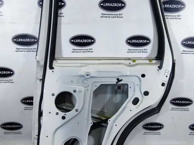Дверь задняя правая Range Rover Sport L320 05-12