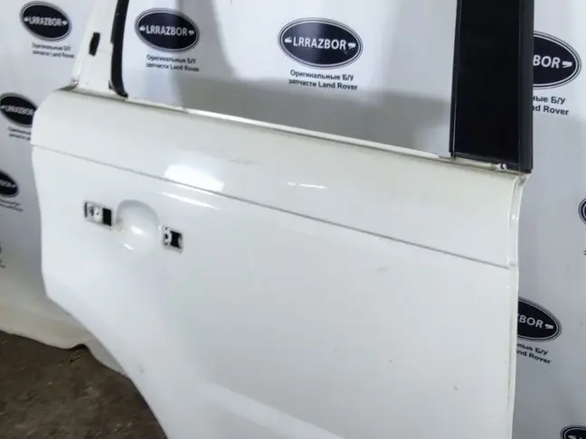 Дверь задняя правая Range Rover Sport L320 05-12