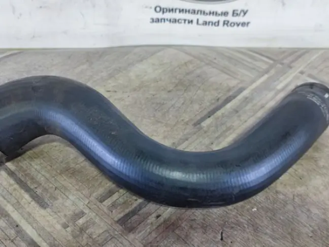Патрубок верхний Land Rover Range Rover L322 3.6