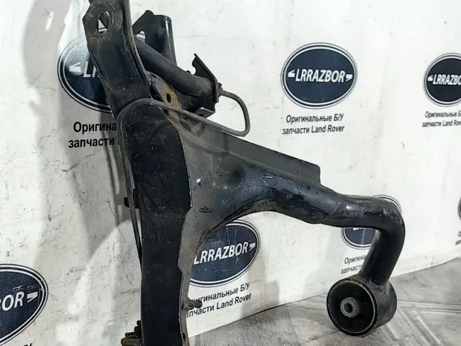 Рычаг задний верхний правый Range Rover Sport L320