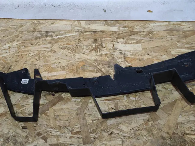 Кронштейн бампера левый Range Rover Sport L320