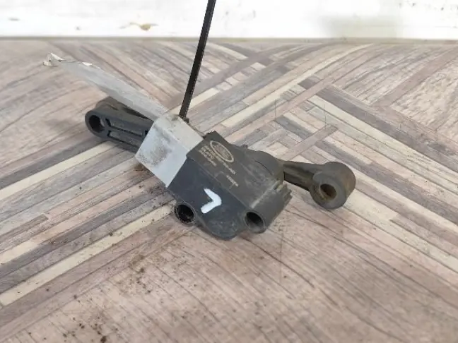 Датчик положения кузова задний RRS L320