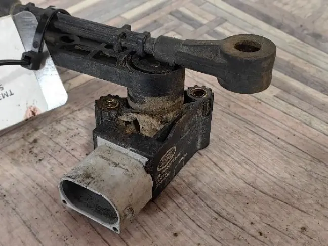 Датчик положения кузова задний RRS L320