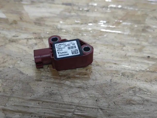 Датчик удара боковой Range Rover Sport L320