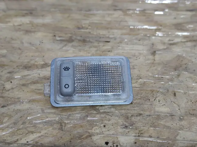 Плафон салонный Range Rover Sport L320 05-12