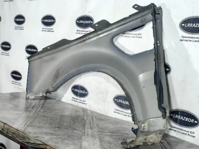 Крыло переднее правое Land Rover Sport L320 09-13
