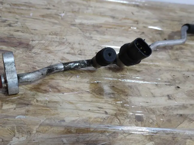 Трубка кондиционера Land Rover Sport L320 09-13