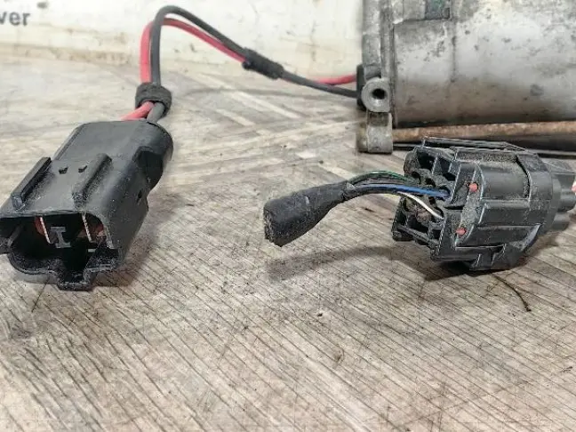 Компрессор пневмоподвески AMK L319/L320 05-13