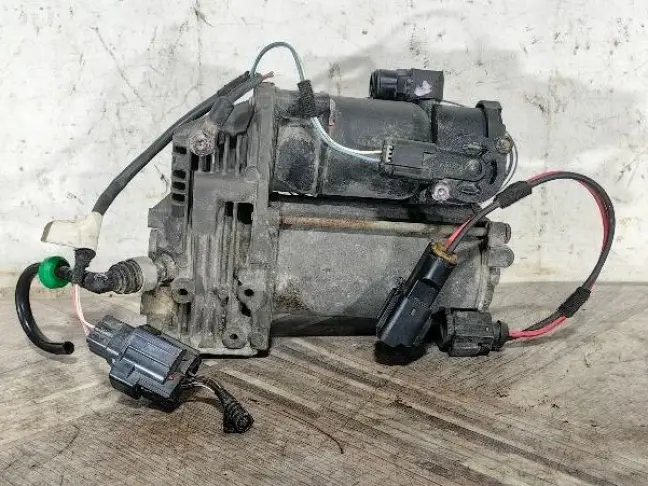 Компрессор пневмоподвески AMK L319/L320 05-13