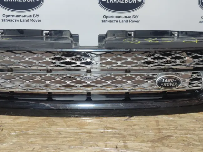 Решетка радиатора Range Rover Sport L320