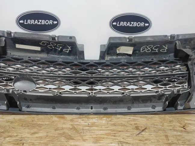 Решетка радиатора Range Rover Sport L320