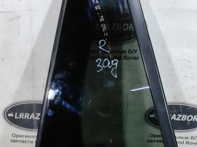 Форточка задняя правая Range Rover Sport L320