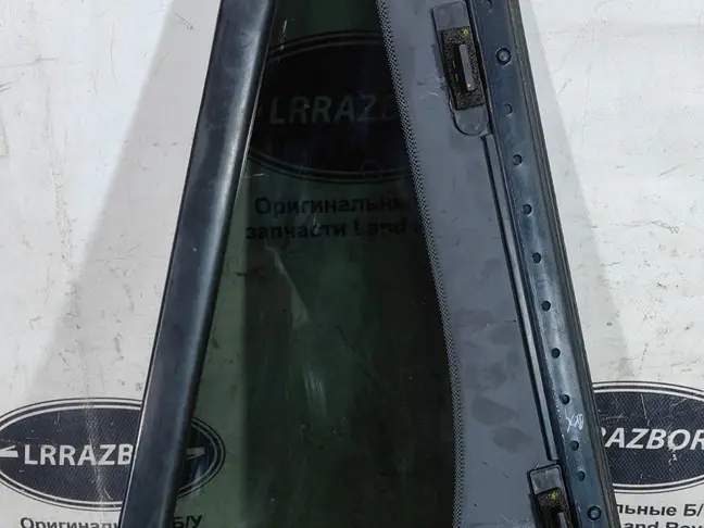 Форточка задняя правая Range Rover Sport L320