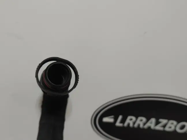 Патрубок Range Rover Sport L320 09-13 5.0