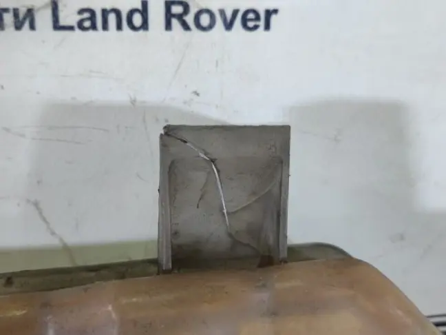 Бачок расширительный Range Rover Sport L320