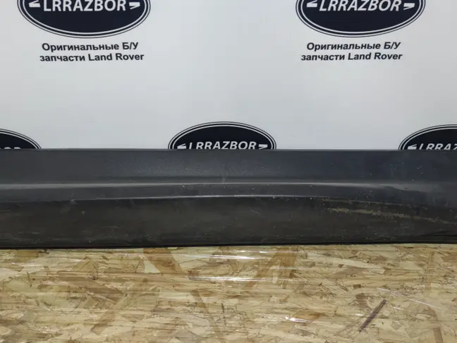 Молдинг передний правый  Range Rover Sport L320