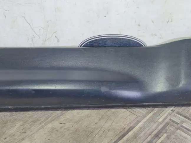 Молдинг двери задний левый  Range Rover Sport 320